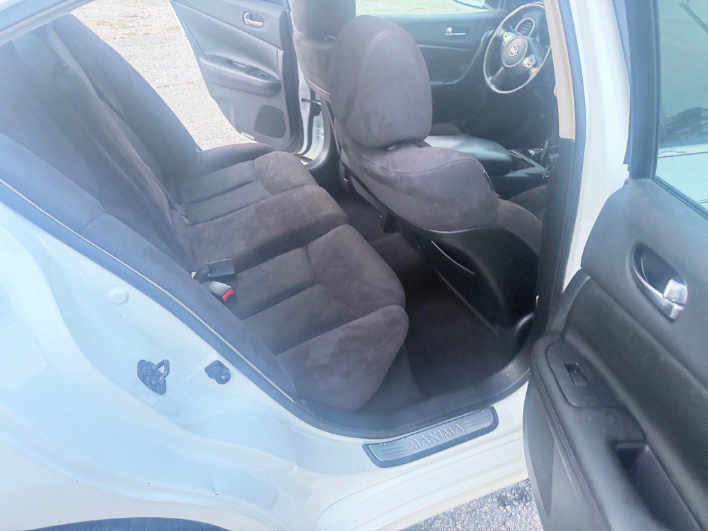 2009 Nissan Maxima Image 11