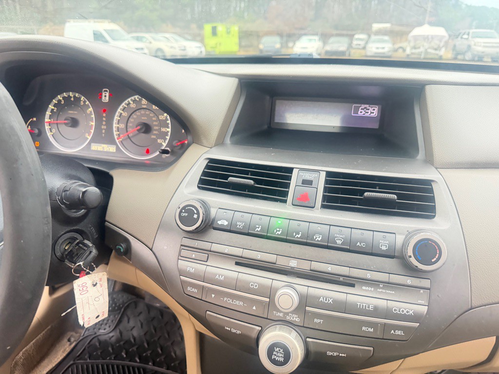 2010 Honda Accord Image 15