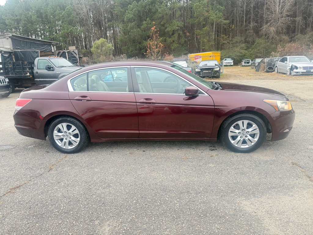 2010 Honda Accord Image 4