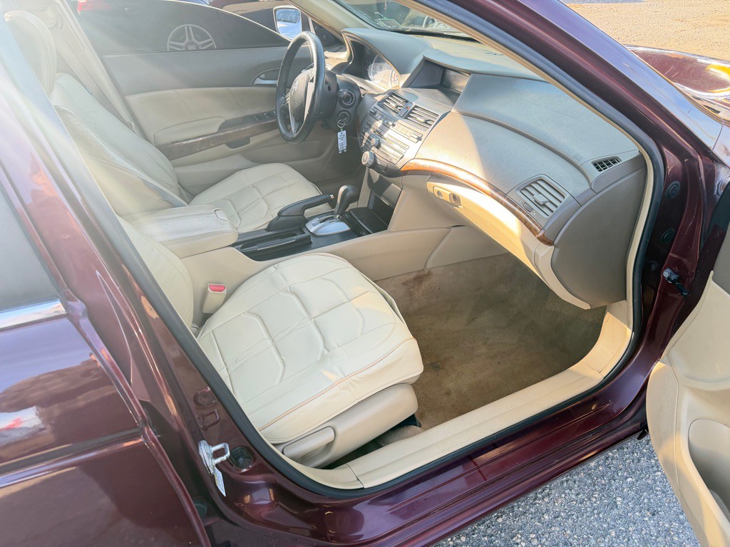 2008 Honda Accord Image 13