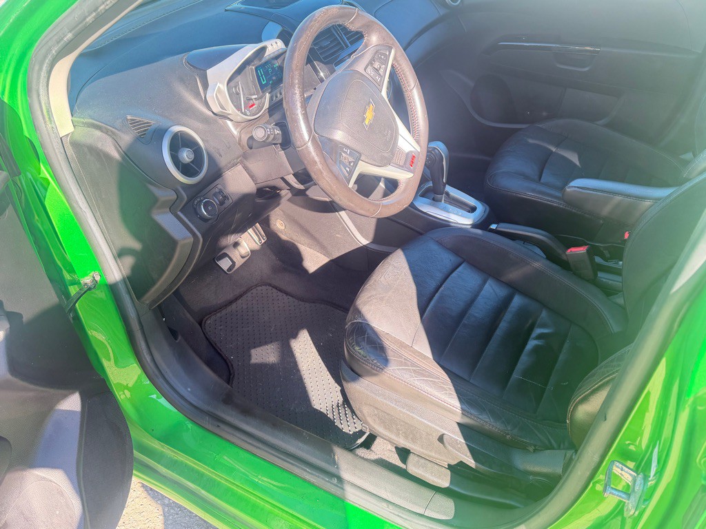 2015 Chevrolet Sonic Image 9