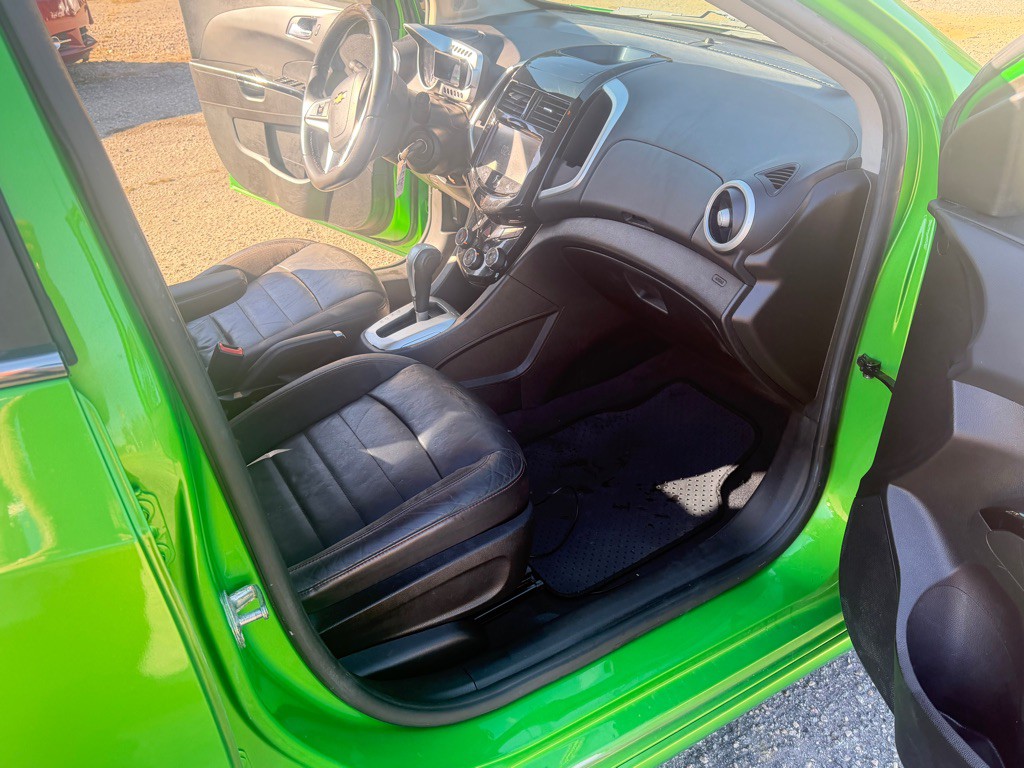 2015 Chevrolet Sonic Image 13