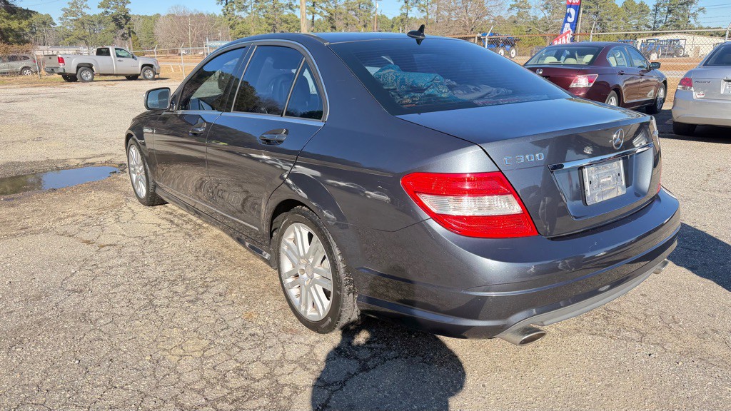 2009 Mercedes-Benz C-Class Image 7