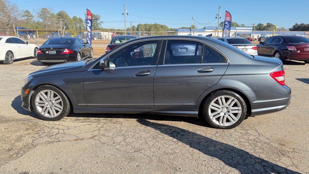 2009 Mercedes-Benz C-Class Image 8