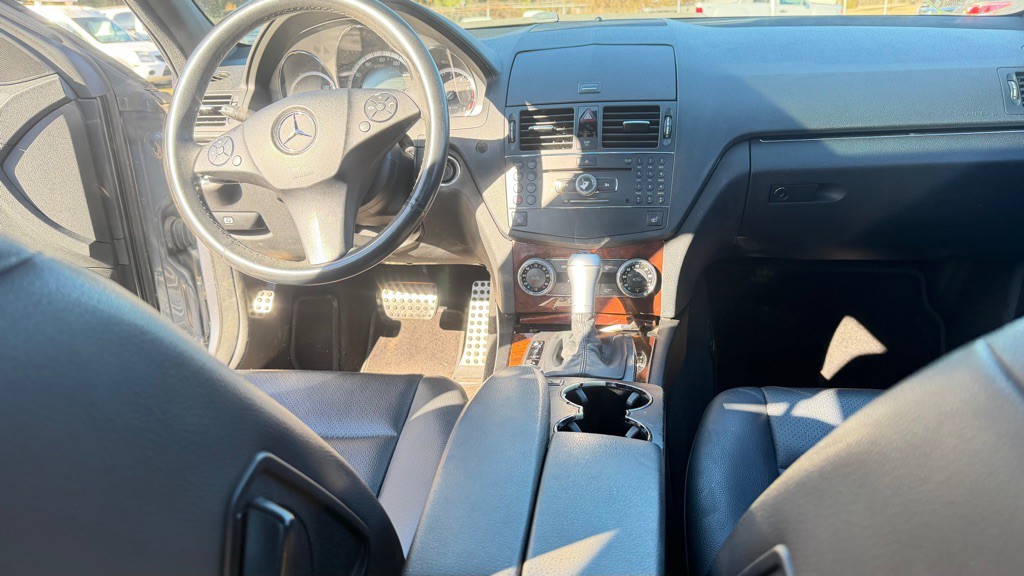 2009 Mercedes-Benz C-Class Image 12