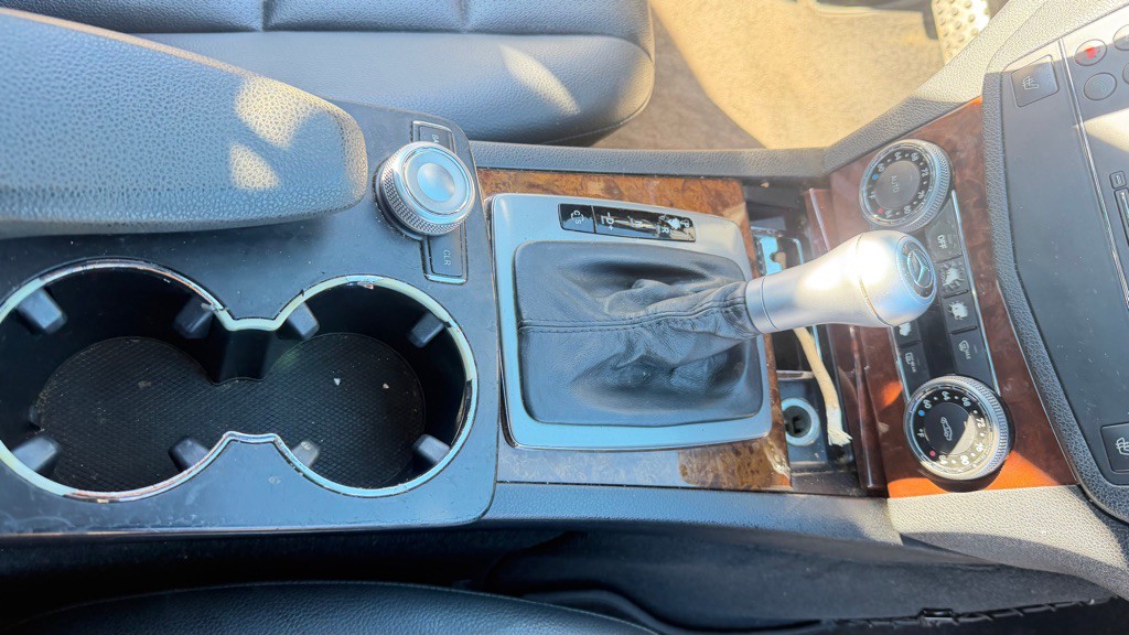 2009 Mercedes-Benz C-Class Image 14