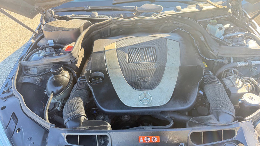 2009 Mercedes-Benz C-Class Image 17