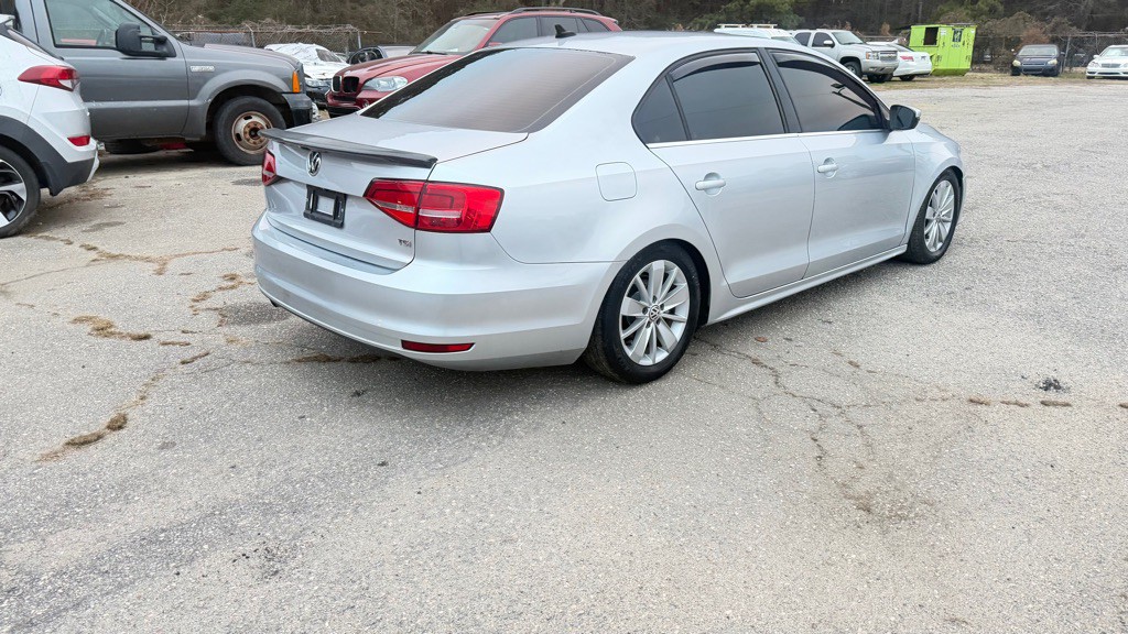 2015 Volkswagen Jetta Image 5