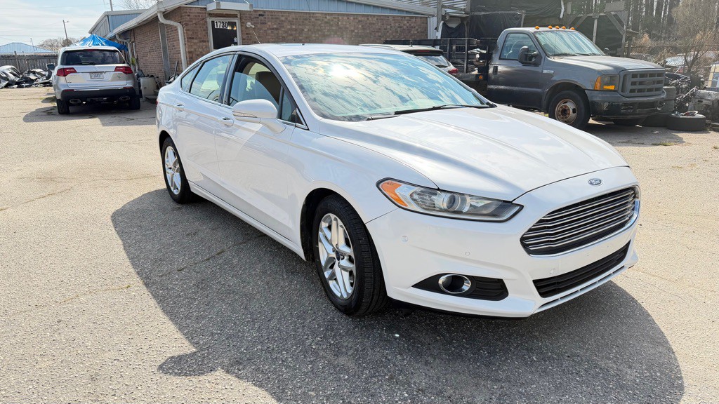 2013 Ford Fusion Image 3