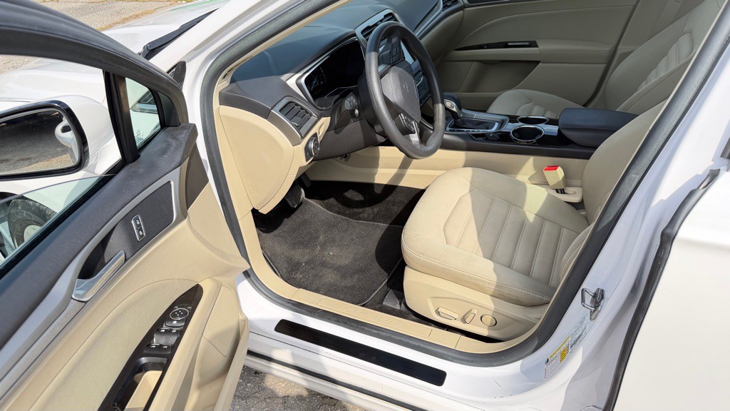 2013 Ford Fusion Image 9