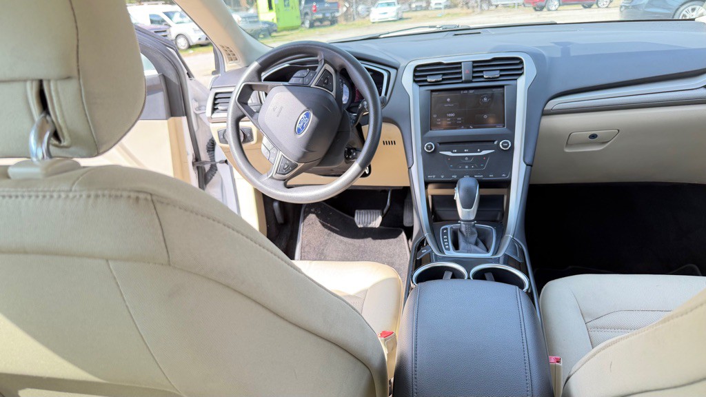 2013 Ford Fusion Image 12