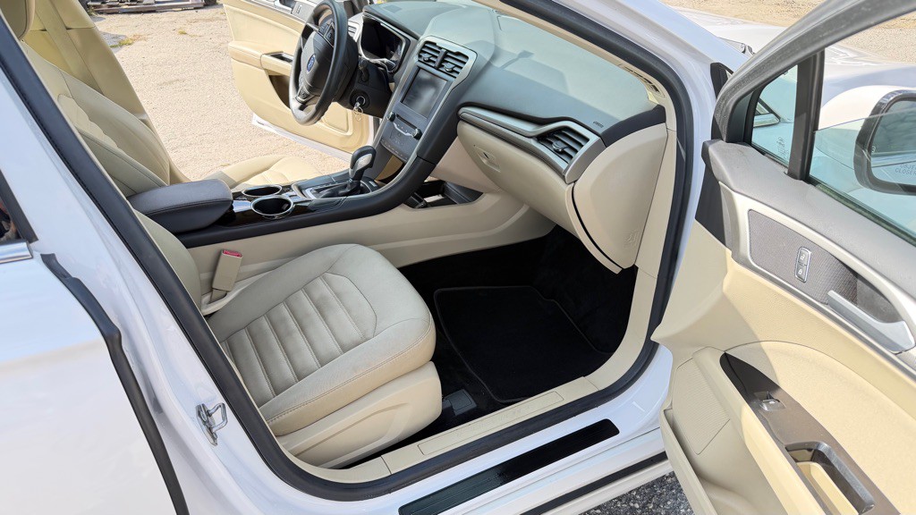 2013 Ford Fusion Image 13