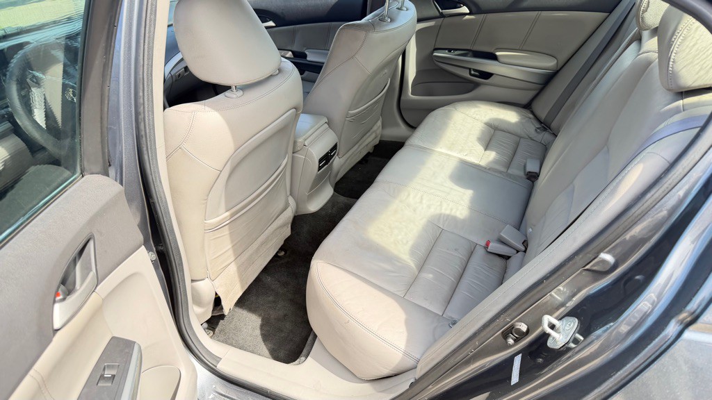 2011 Honda Accord Image 10