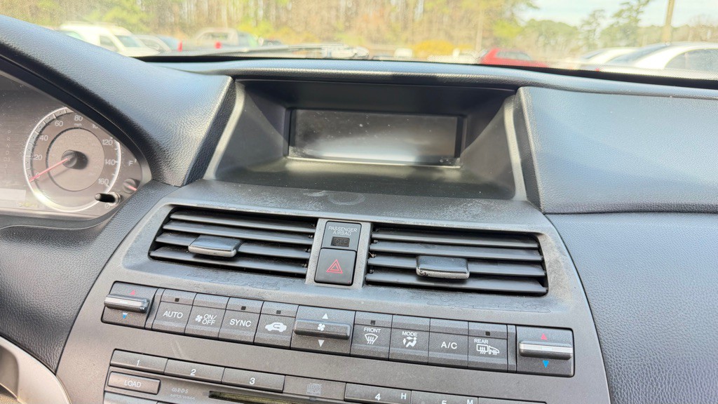 2011 Honda Accord Image 15