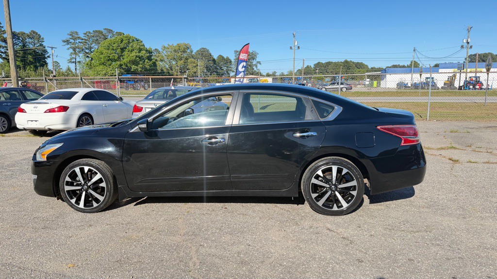 2014 Nissan Altima Image 9