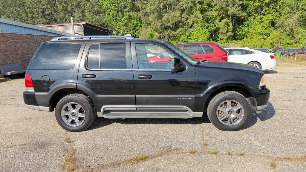 2004 Lincoln Aviator Image 4