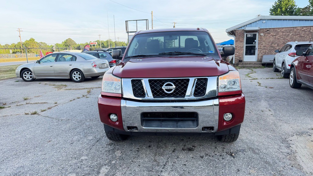 2013 Nissan Titan Image 2