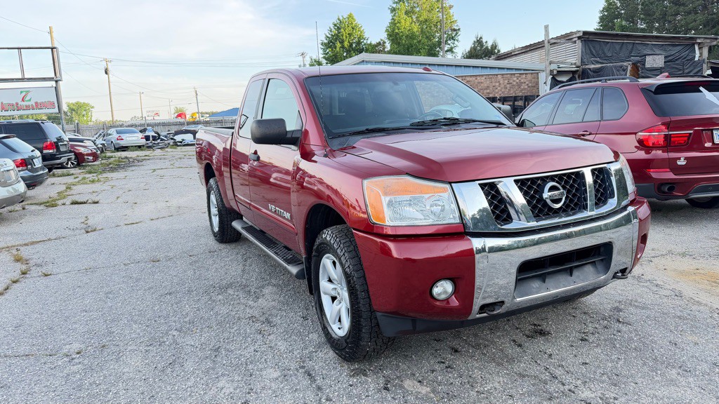 2013 Nissan Titan Image 3