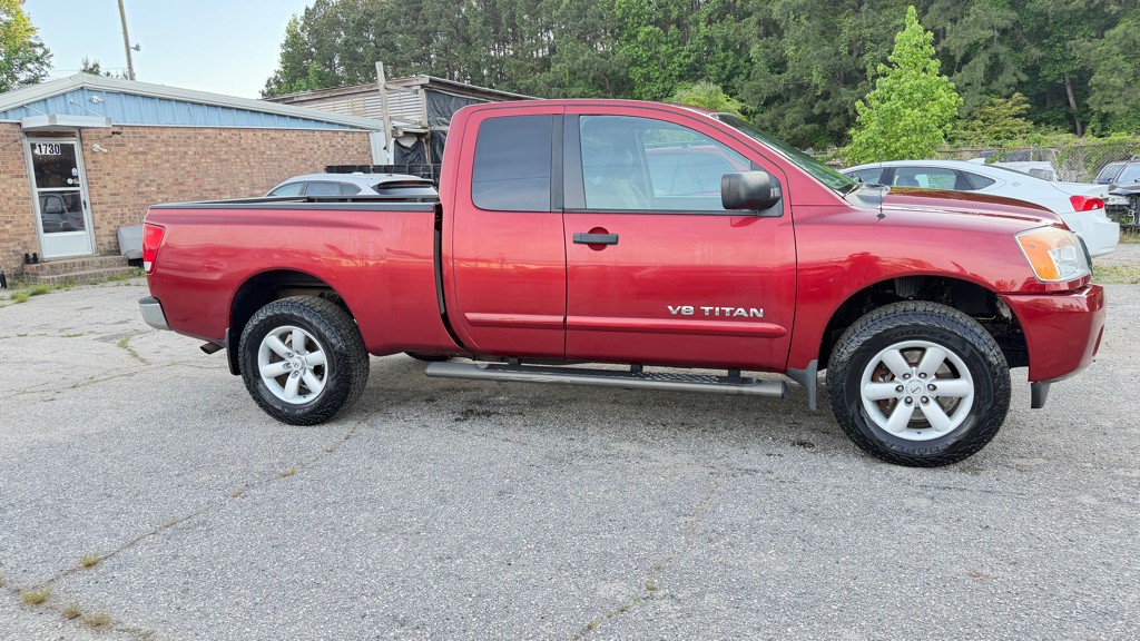 2013 Nissan Titan Image 4