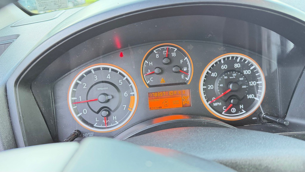 2013 Nissan Titan Image 12
