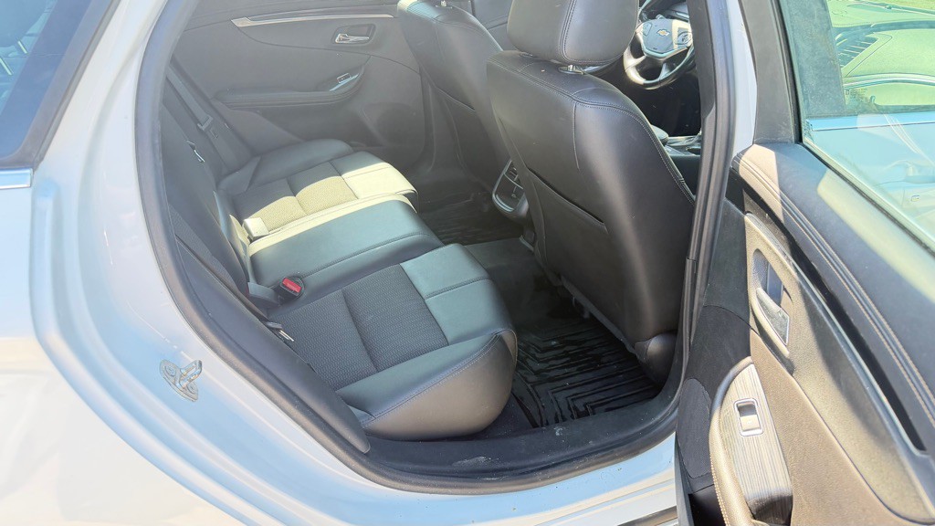 2018 Chevrolet Impala Image 11