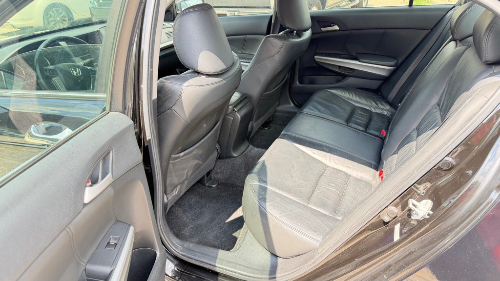 2009 Honda Accord Image 10