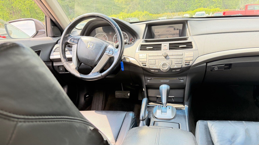 2009 Honda Accord Image 12