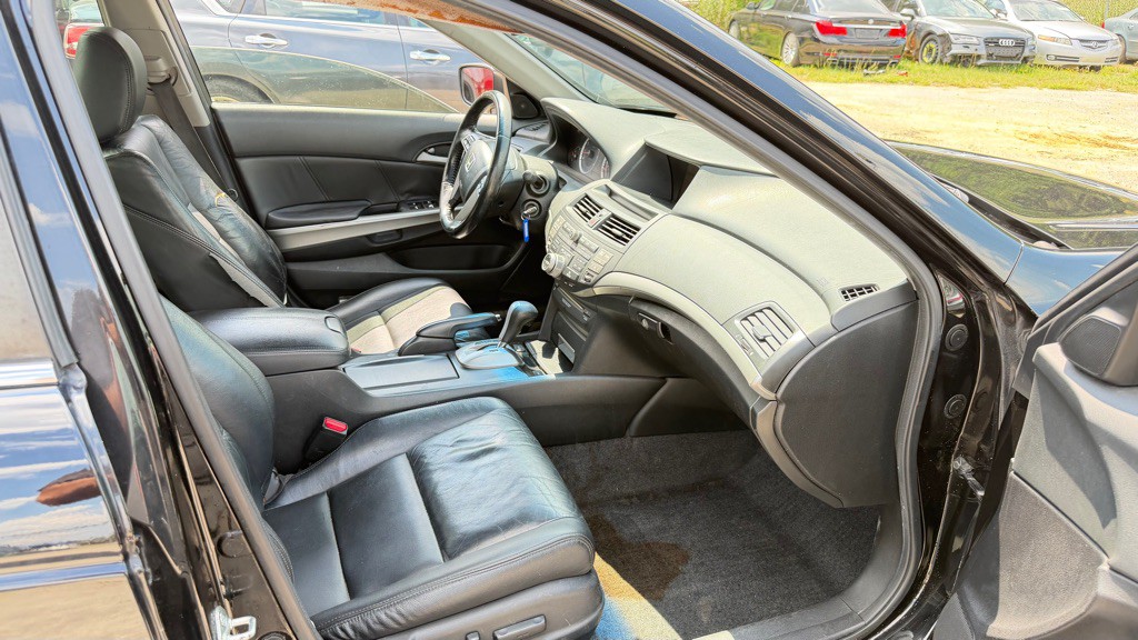 2009 Honda Accord Image 13