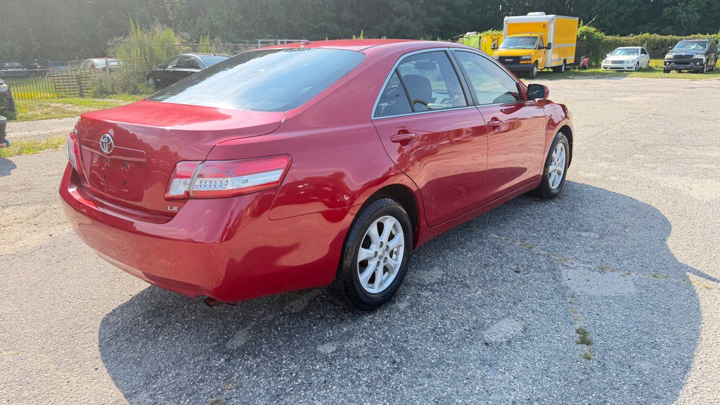 2011 Toyota Camry Image 5