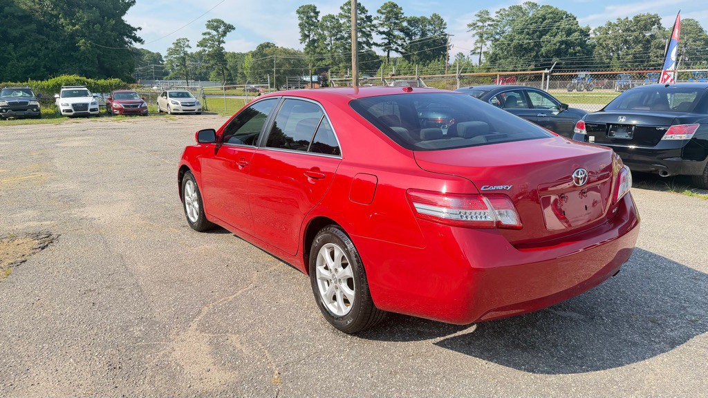 2011 Toyota Camry Image 7