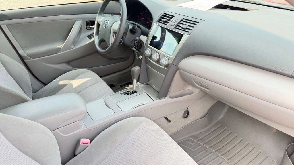 2011 Toyota Camry Image 15