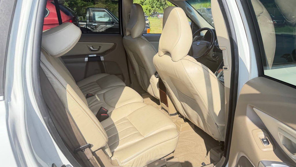 2013 Volvo XC90 Image 11