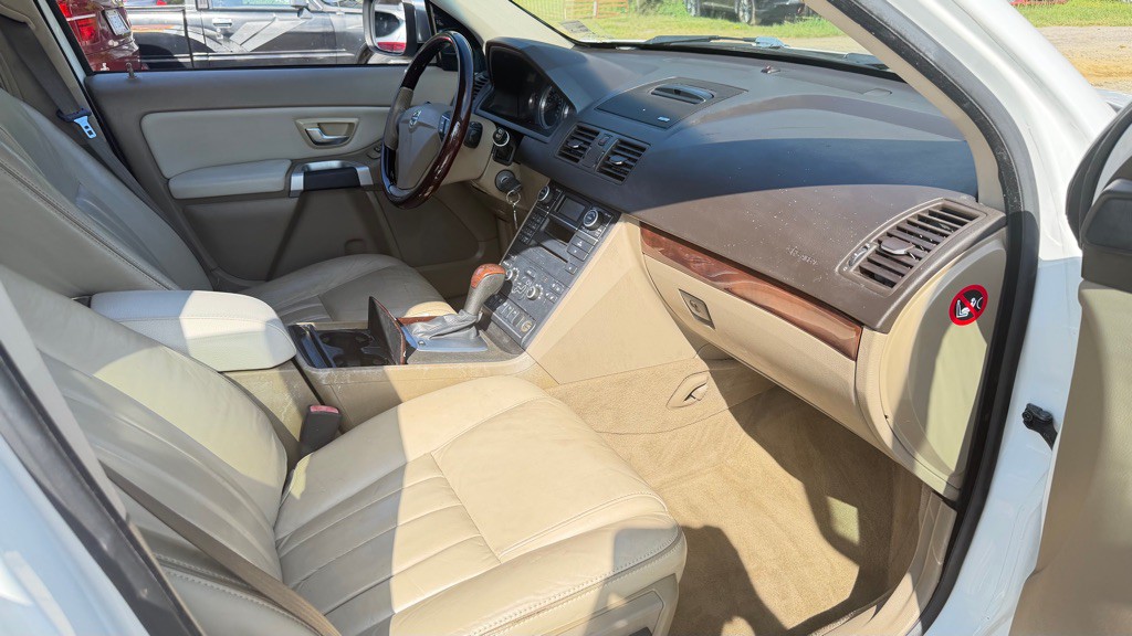 2013 Volvo XC90 Image 13