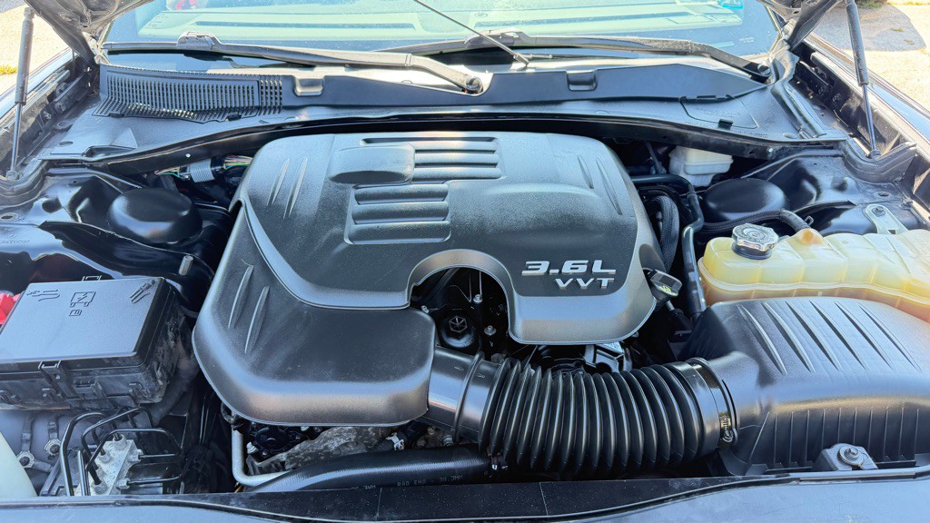 2014 Dodge Charger Image 16