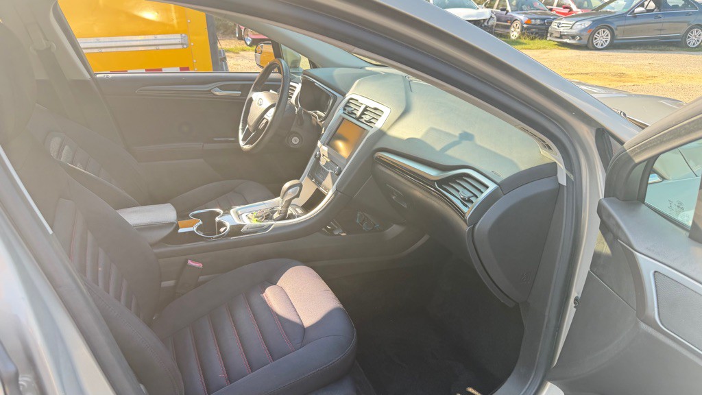 2015 Ford Fusion Image 13