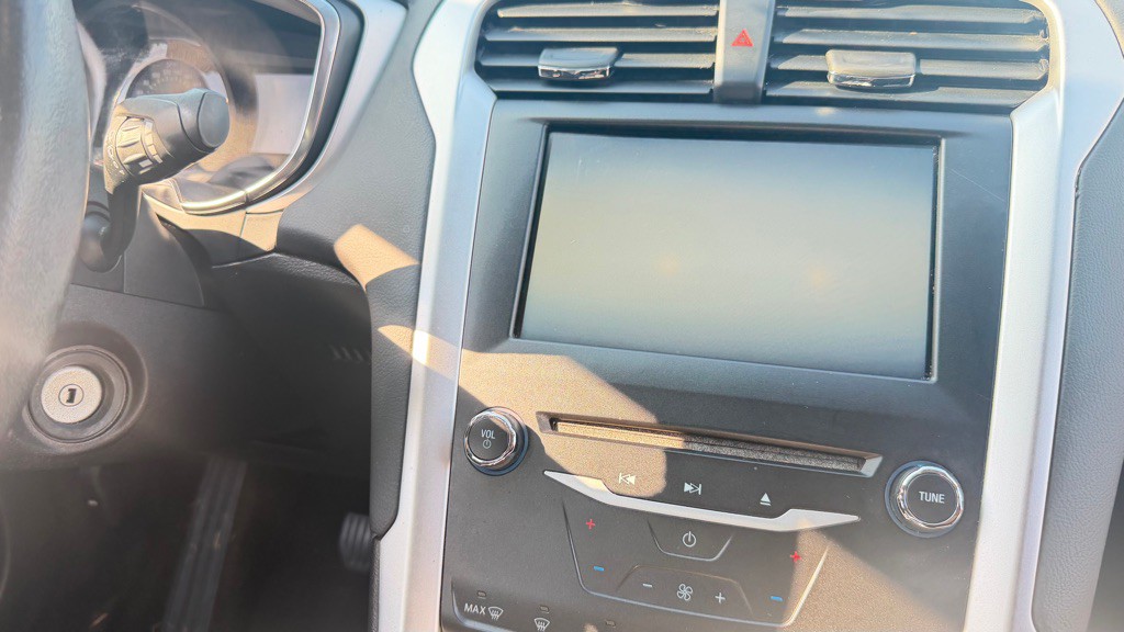 2015 Ford Fusion Image 14