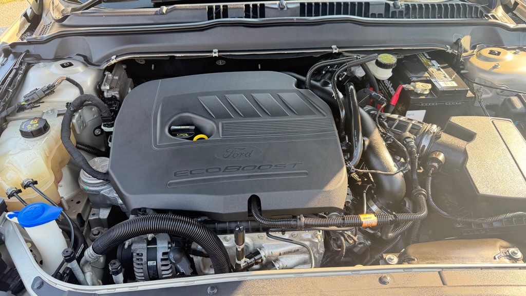 2015 Ford Fusion Image 16