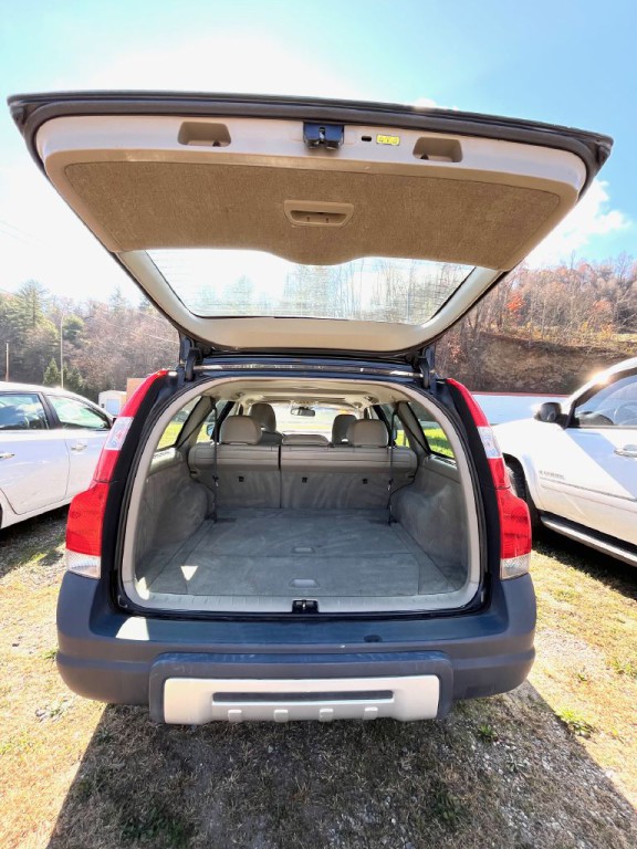 2006 Volvo XC70 Image 5