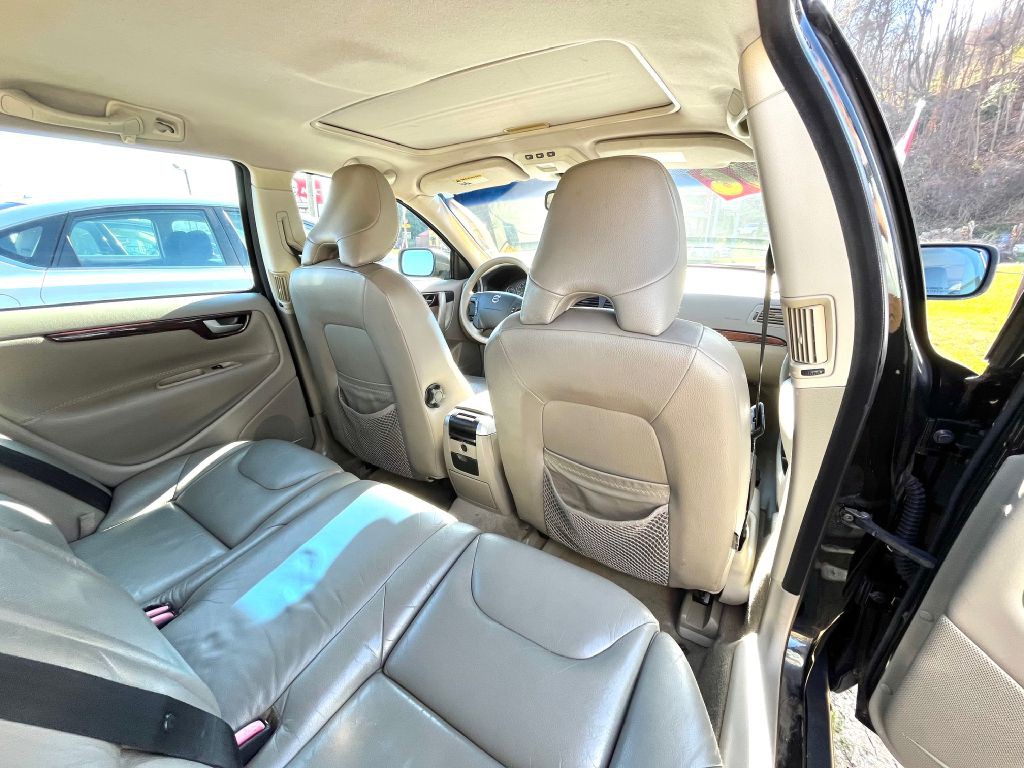 2006 Volvo XC70 Image 11