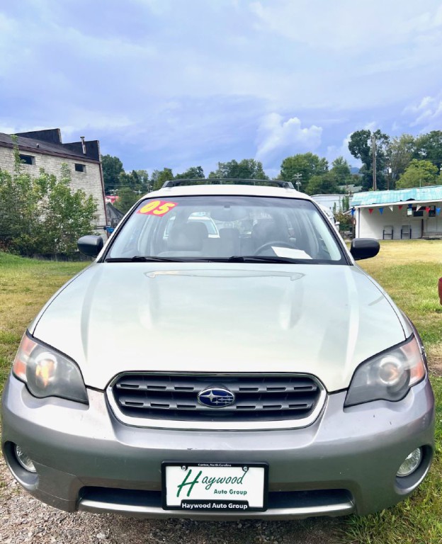 2005 Subaru Legacy Image 1