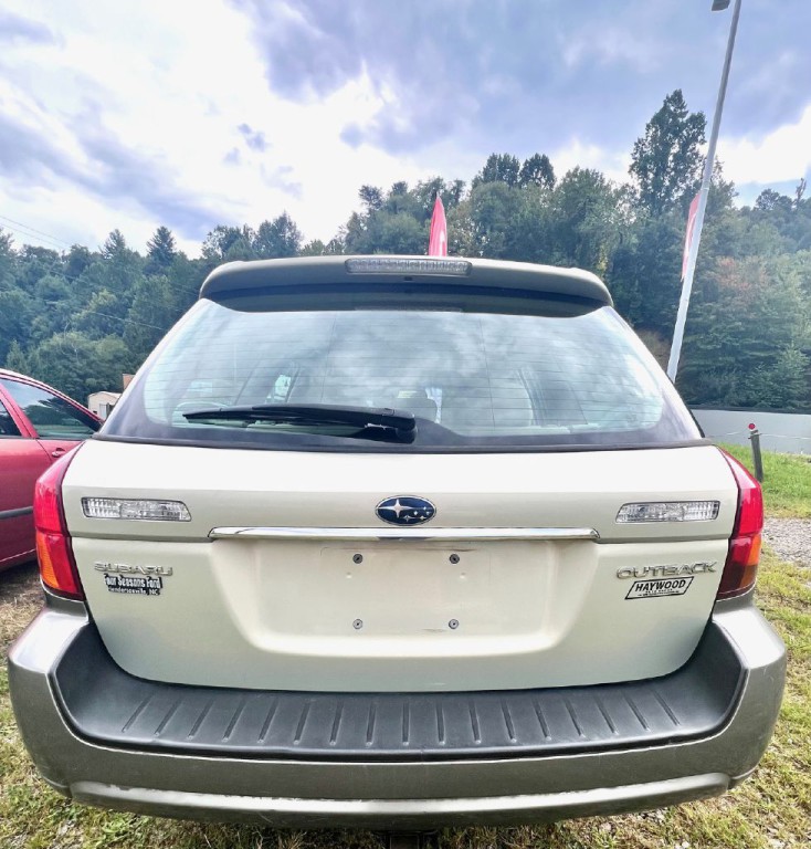 2005 Subaru Legacy Image 4