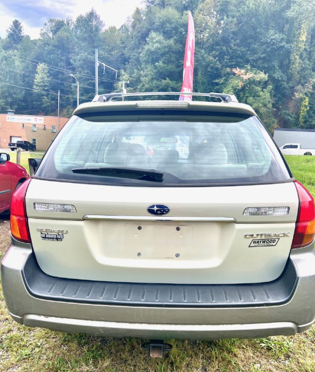 2005 Subaru Legacy Image 14