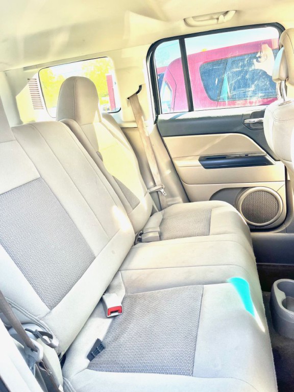 2010 Jeep Patriot Image 8