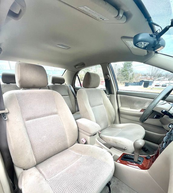 2005 Toyota Corolla Image 10