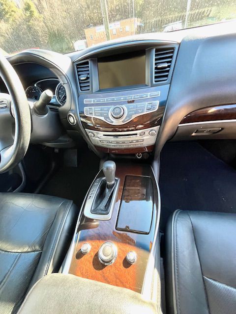 2013 INFINITI JX35 Image 6