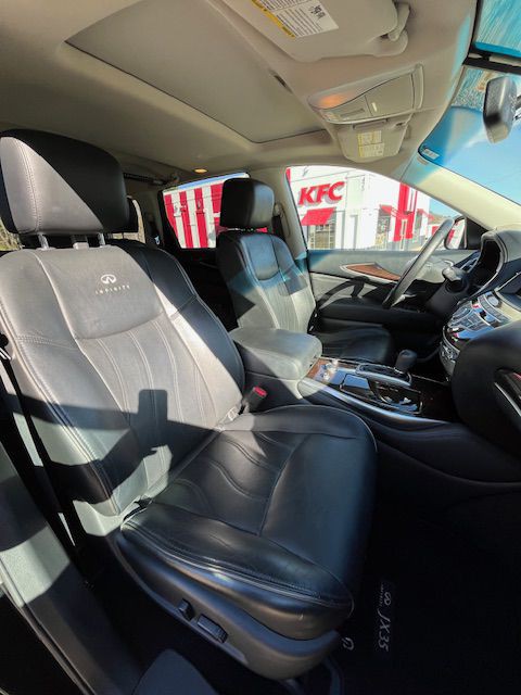 2013 INFINITI JX35 Image 7