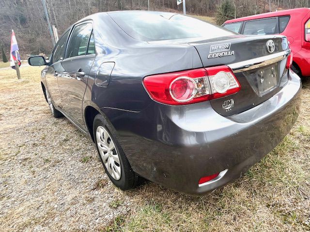 2013 Toyota Corolla Image 3