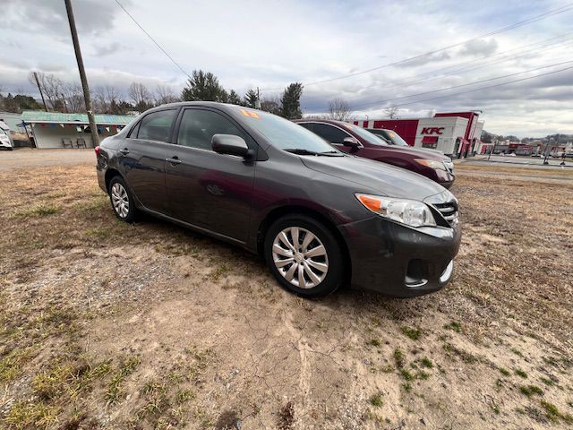 2013 Toyota Corolla Image 8
