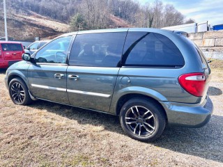 Image for 2007 Chrysler Town & Country LX ID: 7198203