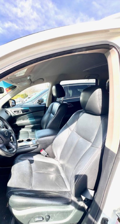 2015 Nissan Pathfinder Image 7